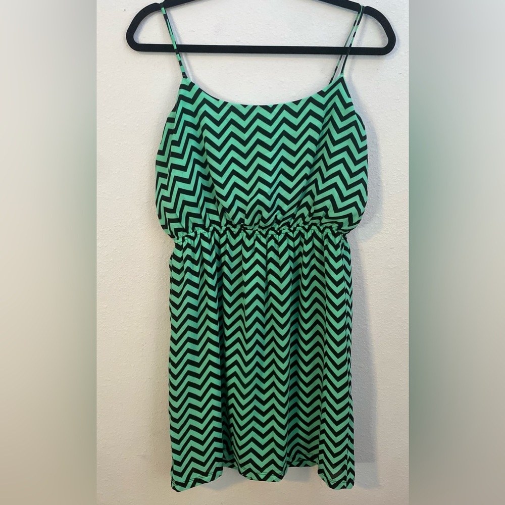 Miami Chevron Pattern Mini-Dress Medium
